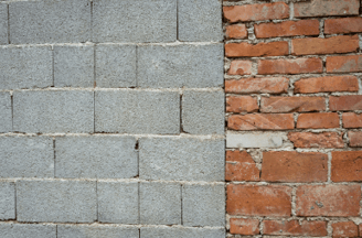 concrete vs brick