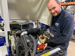 Colin oil change-2