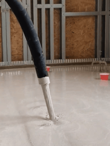 Pouring Screed