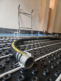 Screed Hose and dapple bar