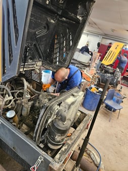 Servicing workshop 8